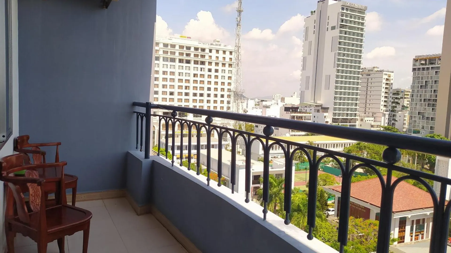 Hotel Tue Tinh Tower Nha Trang