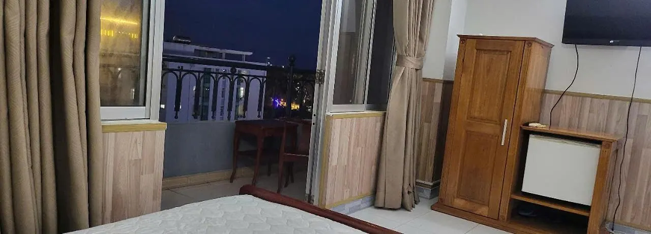 Hotel Tue Tinh Tower Nha Trang 0*,