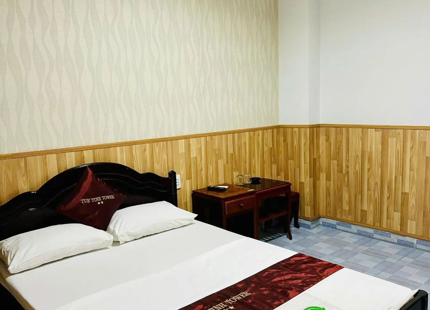 Hotel Tue Tinh Tower Nha Trang